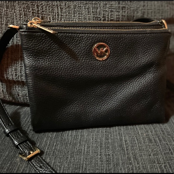Michael Kors Handbags - Black Michael Kors Satchel/ Crossbody Michael Kors Handbags - Black Michael Kors Satchel/ Crossbody